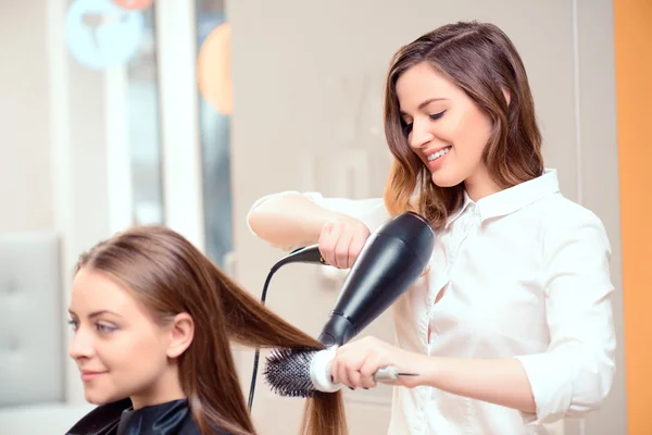 escuelas de estilismo en barranquilla ESCEC - Escuela Integral de Cosmetología y Estética del Caribe